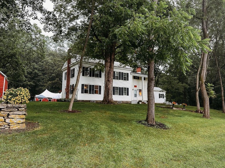 Front view of Lamothe Landing Farmhouse