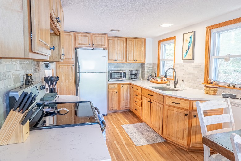 Full kitchen stocked with basic essentials