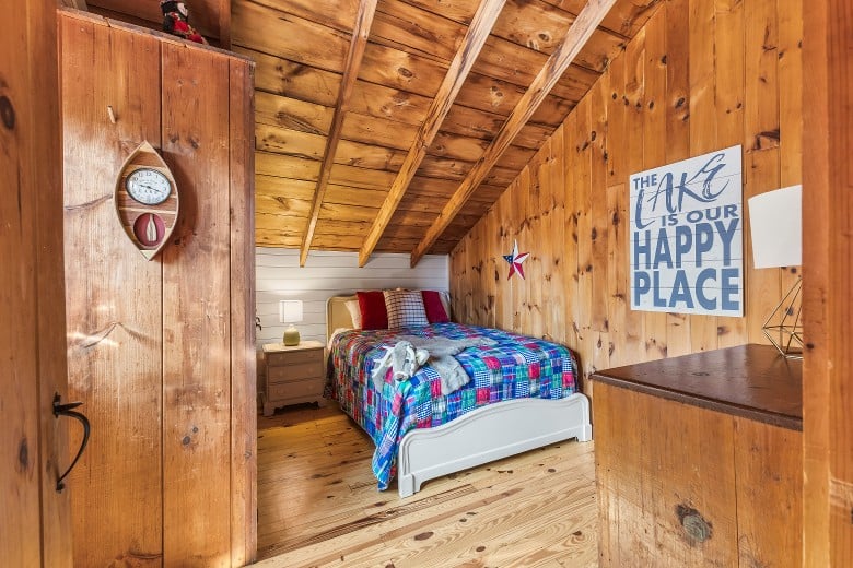 Upstairs full bedroom
