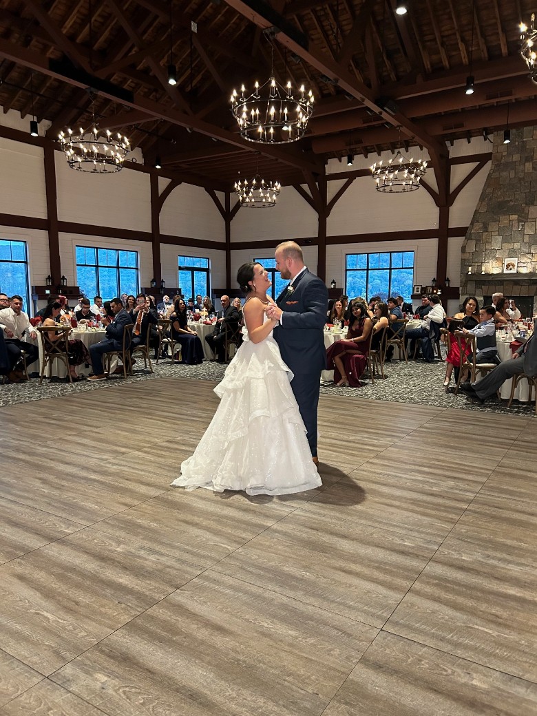 bridge and groom dancing