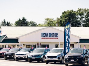 exterior of brown brothers auto