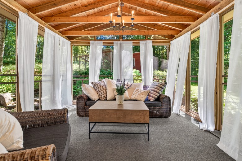 outdoor living area space