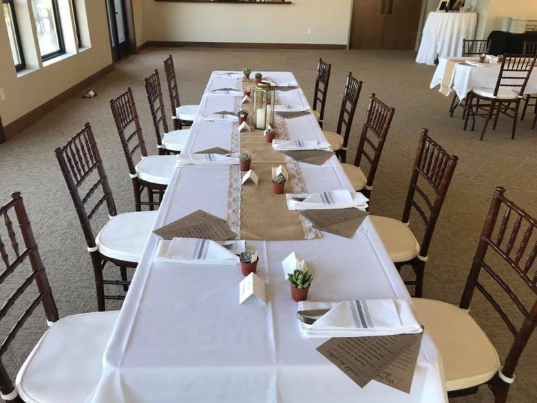 banquet table