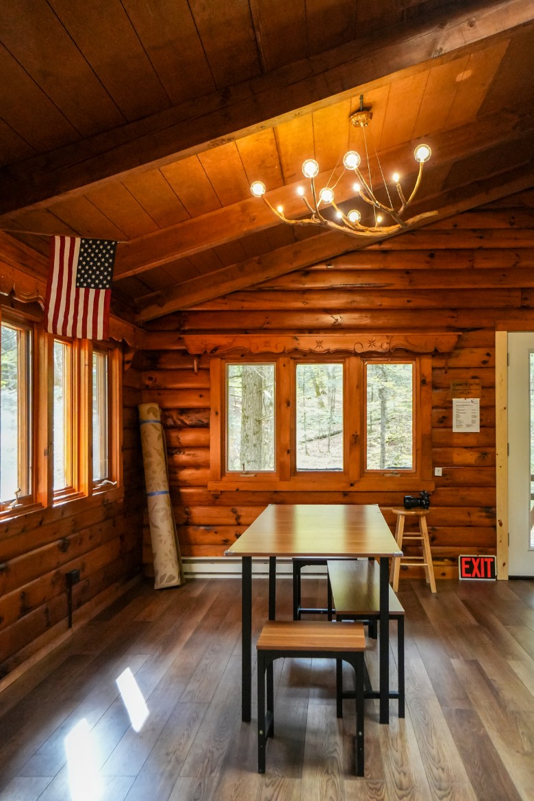 view of part of a cabin seating area
