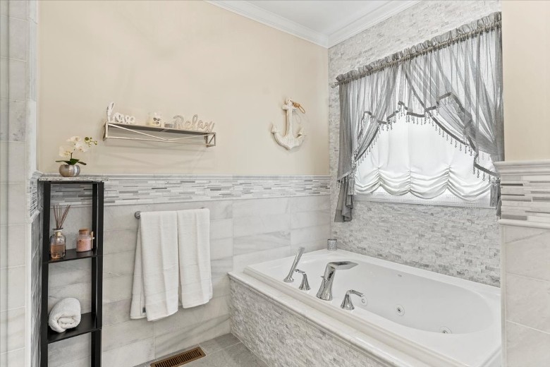 Master bathroom tub.