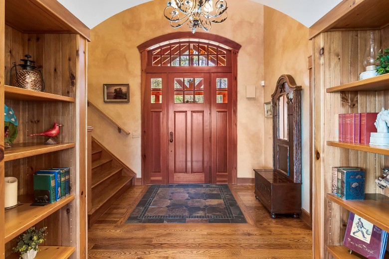 entrance area with shelves
