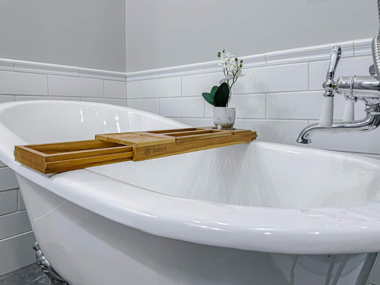 bathroom tub