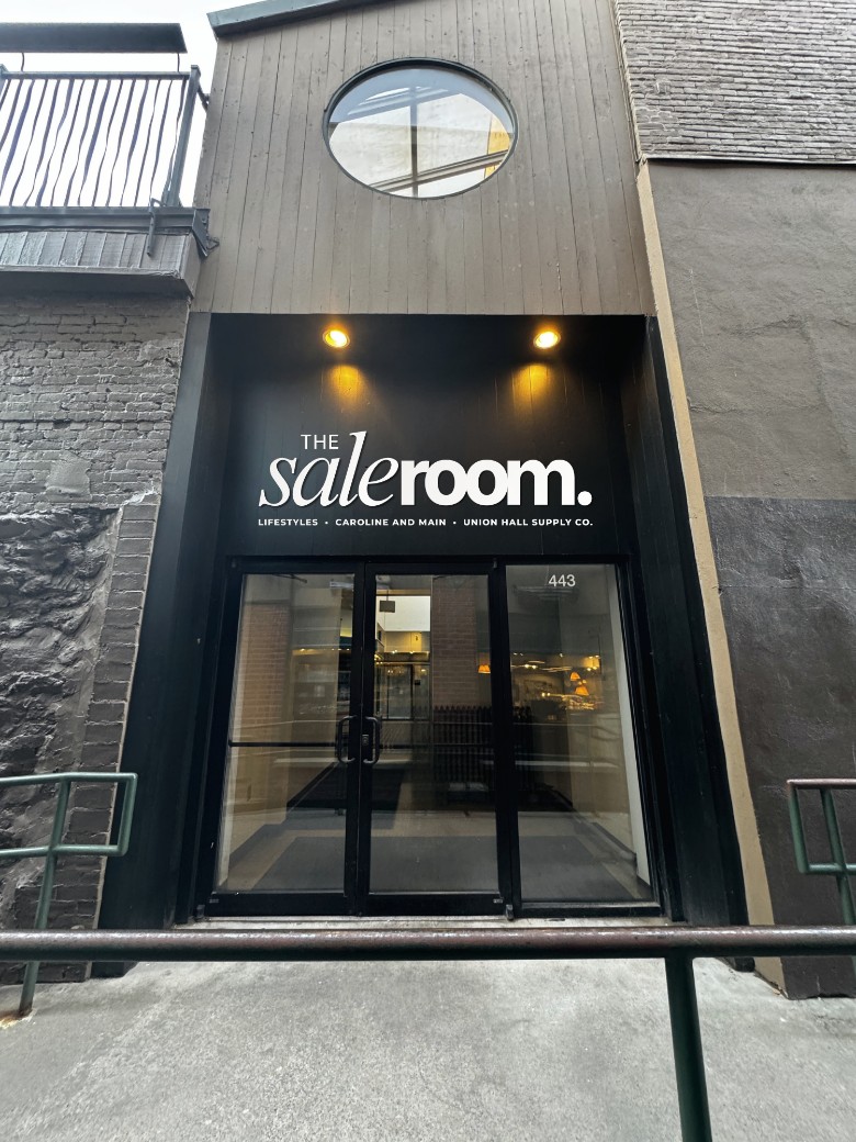 Sale room exterior