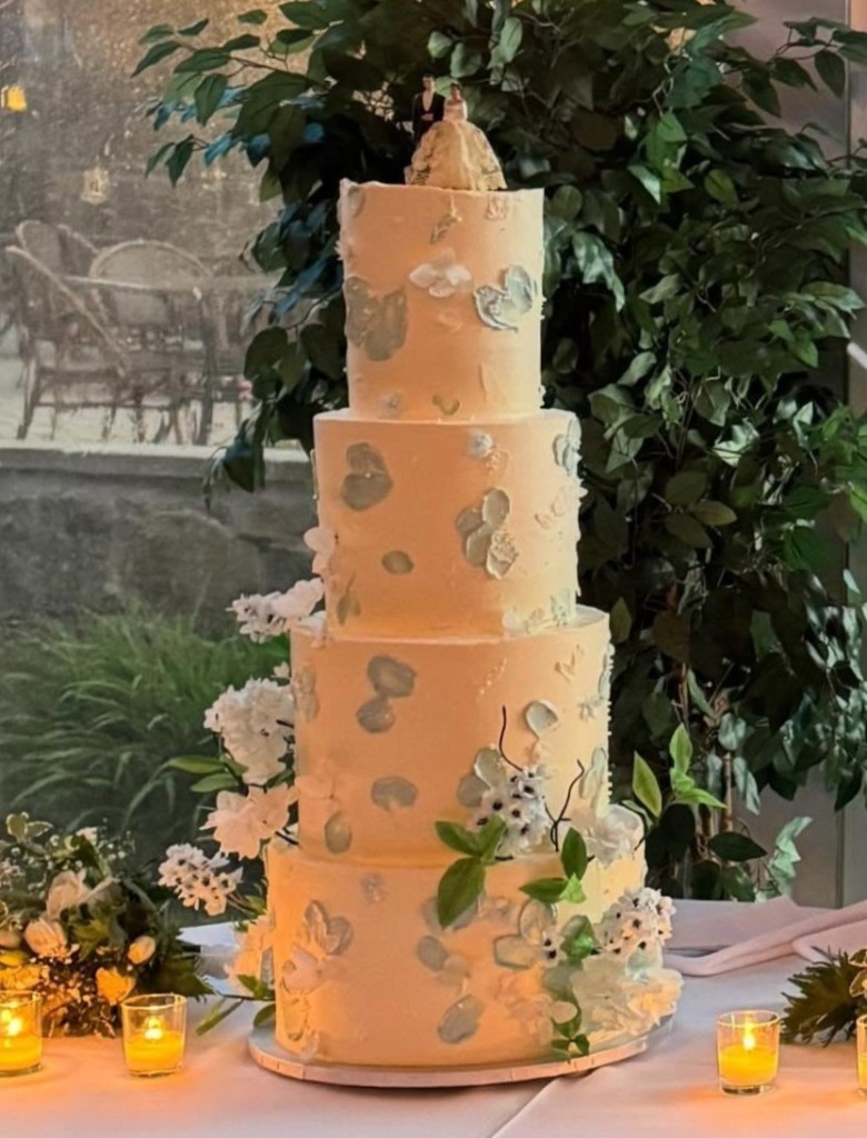 wedding cake