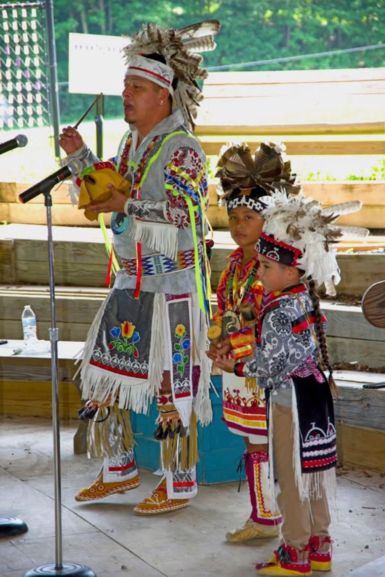 Iroquois Museum performers on stage