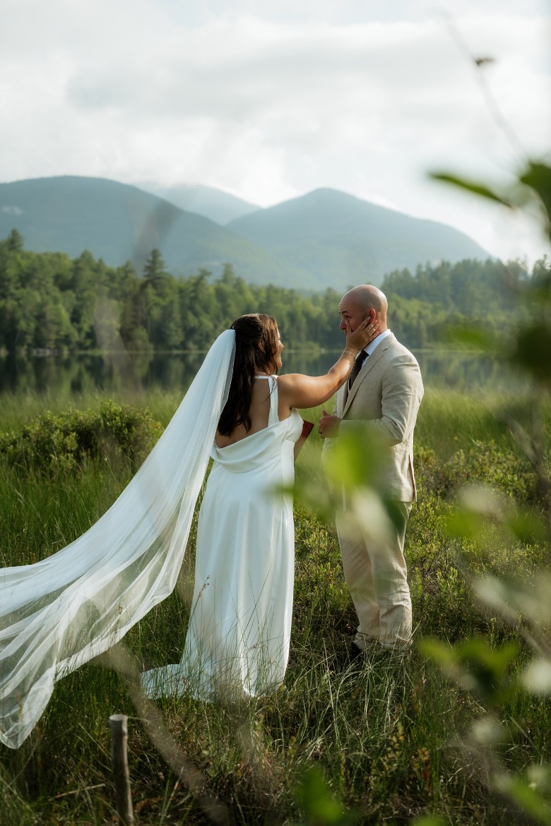 wedding couple in field