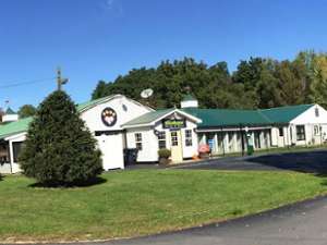 front view of milton manor's resort entrance