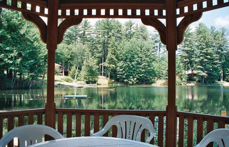 Lakeside Cottage Rentals Reviews & Info