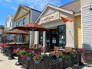 the outside of Adirondack Winery
