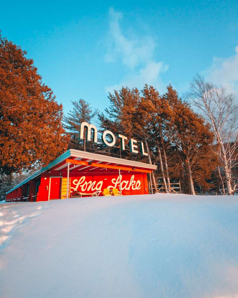 Motel in the snow