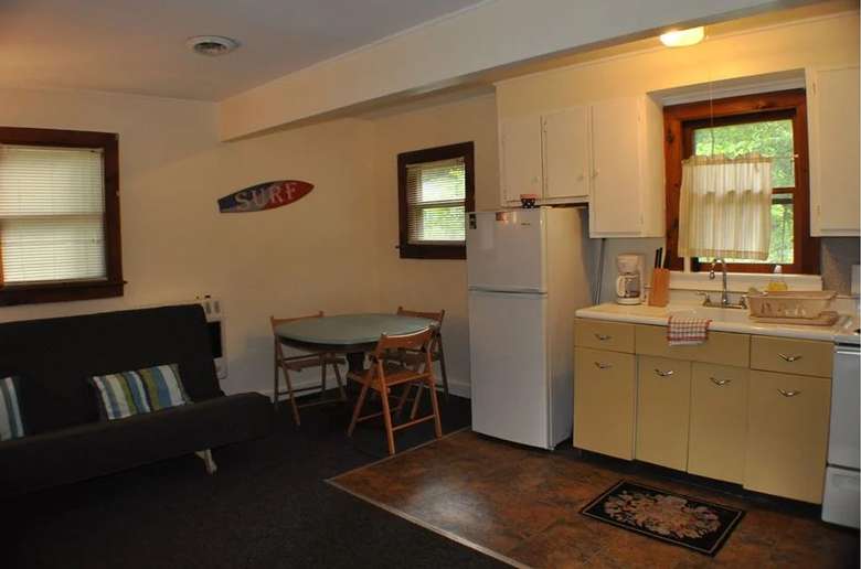 Pine Grove Cottages Charming Vacation Rentals In Lake George Ny