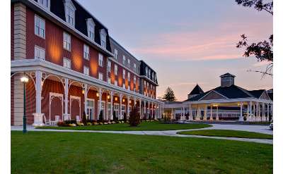 exterior of Saratoga Casino Hotel