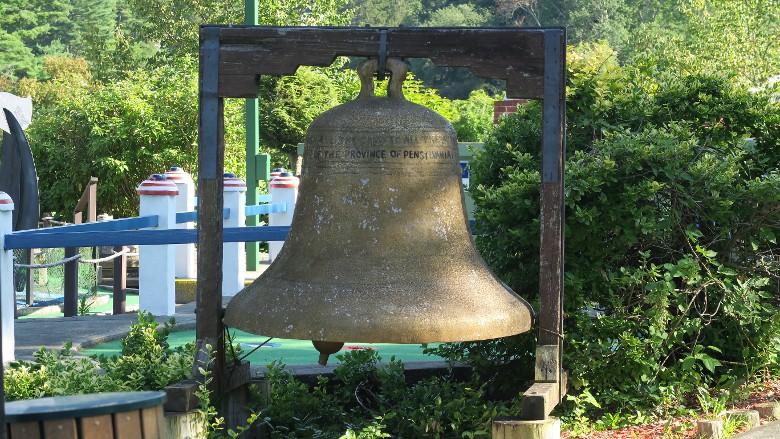 Liberty Bell replica at Around the World Golf Course