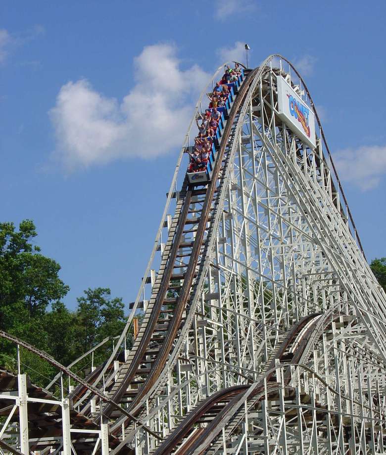 the steepest hill on the comet rollercoaster