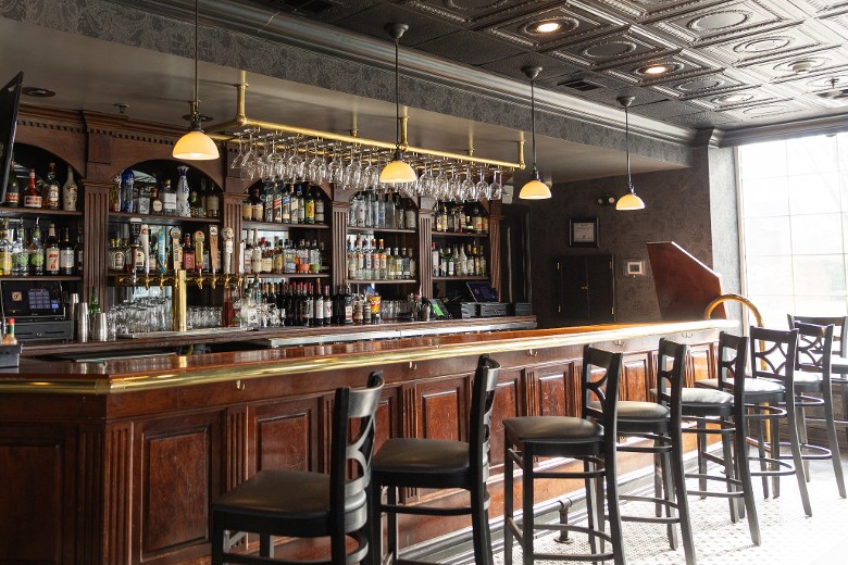 Fenimore's Pub Bar