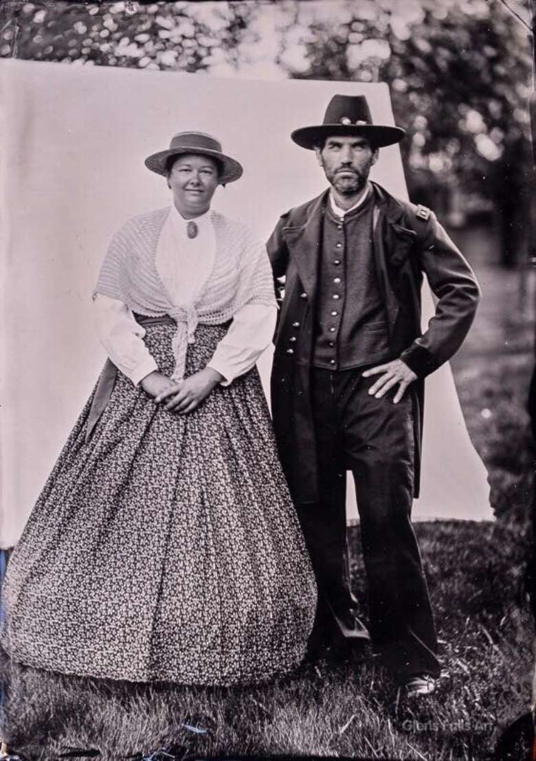 Tintype of General & Mrs. Grant reenactors