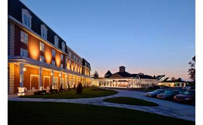 Saratoga Casino hotel exterior