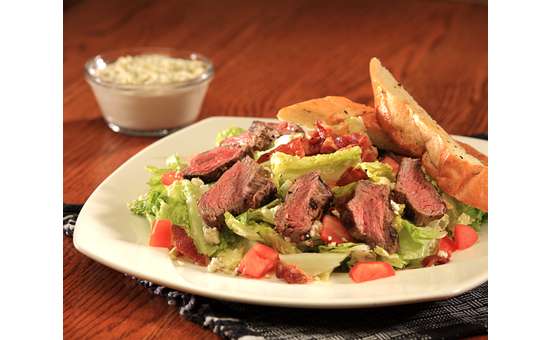 steak salad with crostini