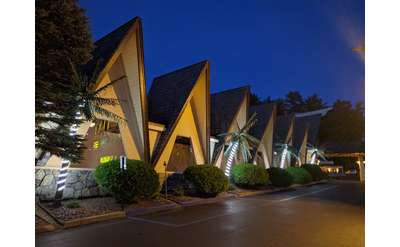 hotel rooms at The Tiki Resort during the evening