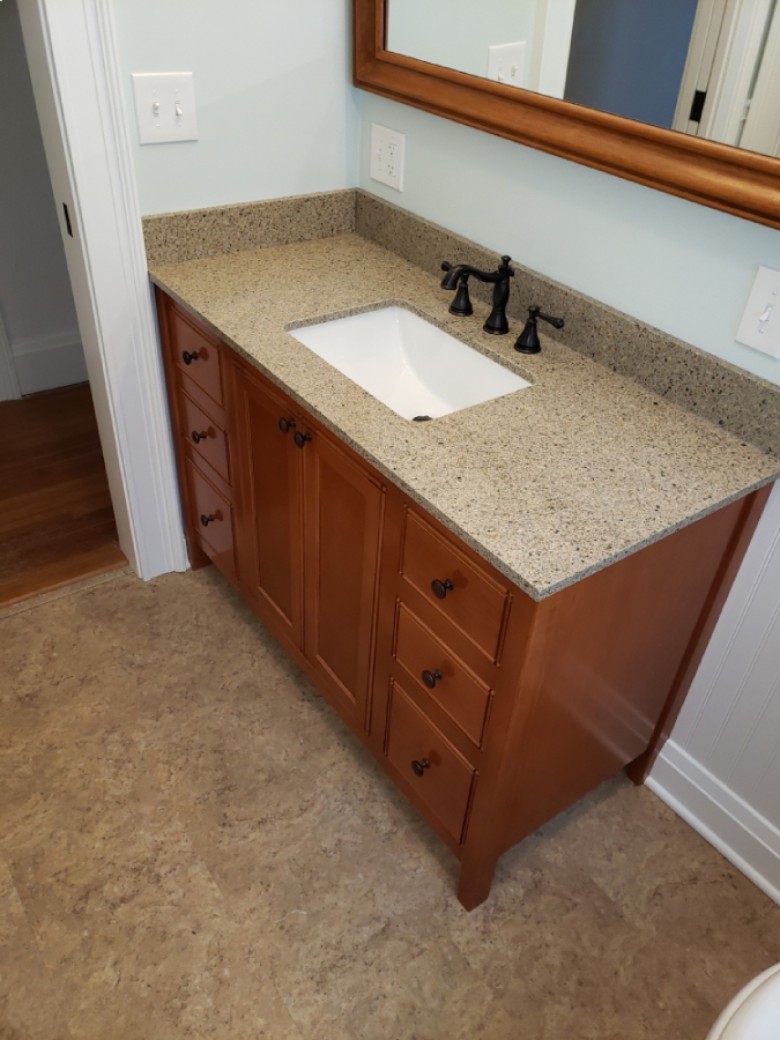 Custom made bath vanity