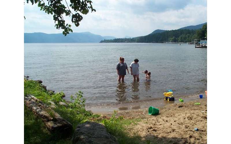 A Lake House on Lake House Rental Near Lake in