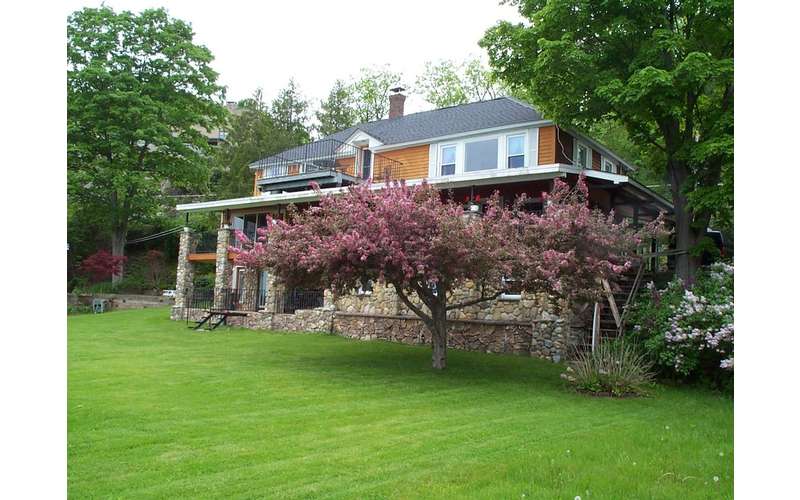 A Lake House on Lake House Rental Near Lake in
