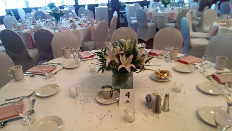 Decorated tables with lillies