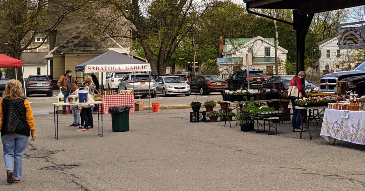 Find Farmers Markets In And Near Glens Falls 2391