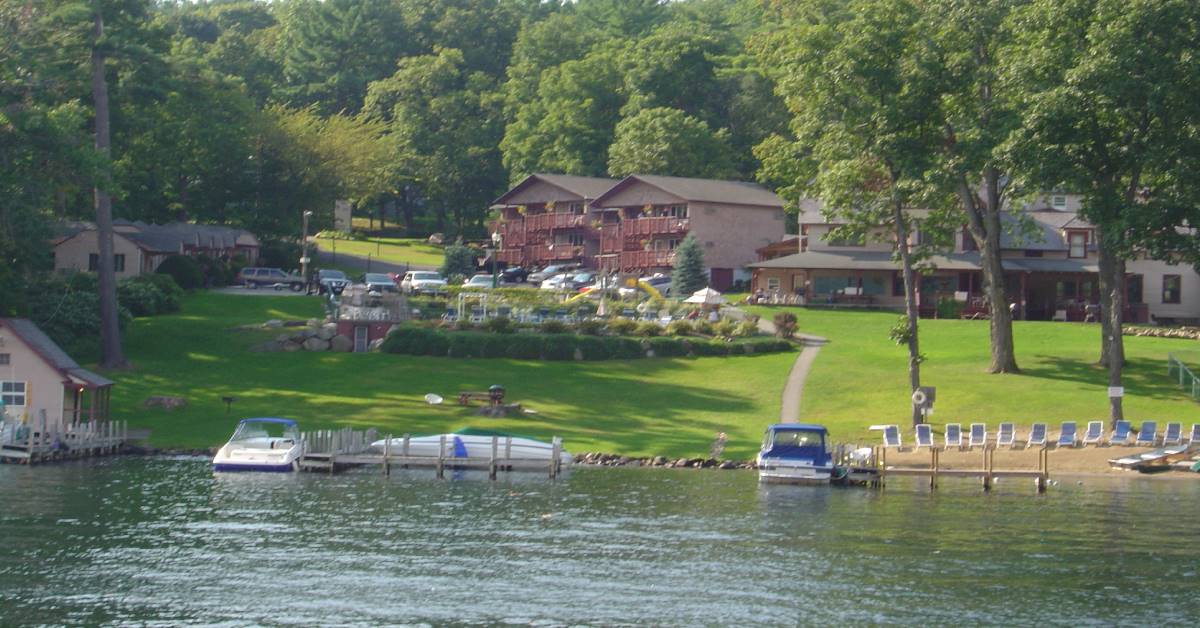 Cabins & Cottages In Lake Village, The Town Of Lake