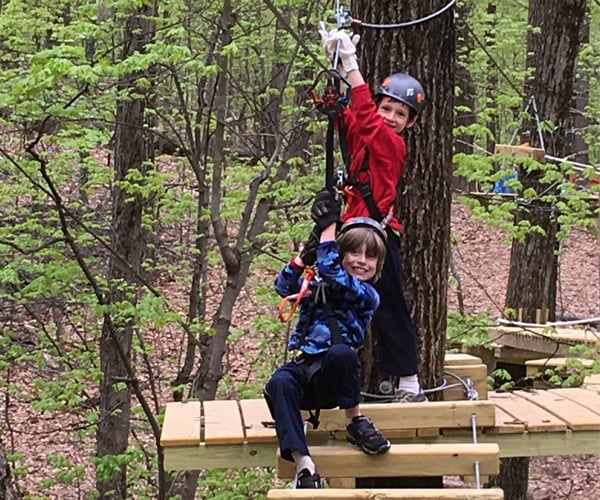 Win A Family 4 Pack Of Passes To Mountain Ridge Adventure!