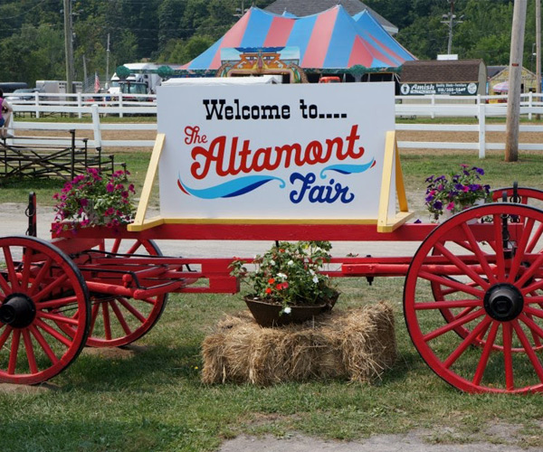 altamont fair welcome sign