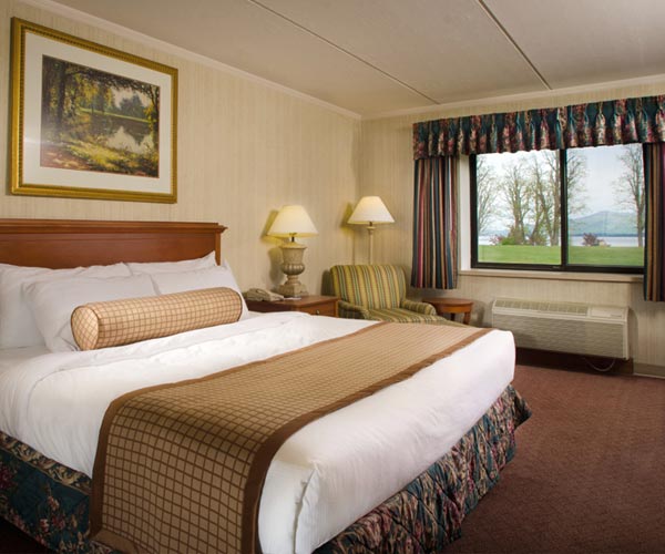 interior of a hotel room at fort william henry