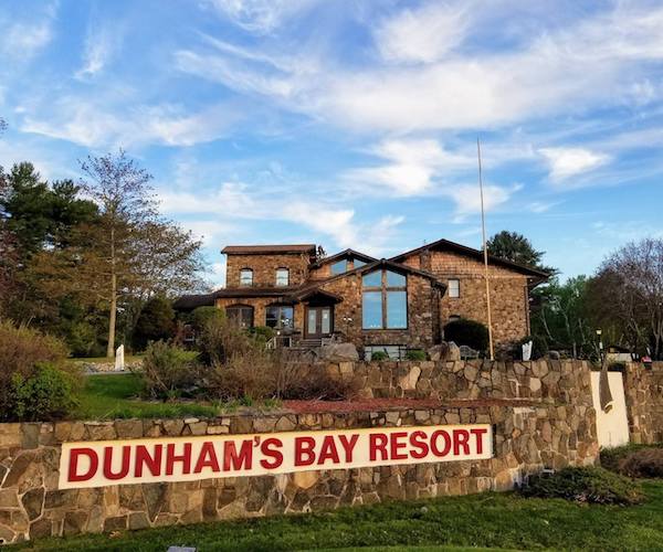 exterior image of Dunham's Bay Resort