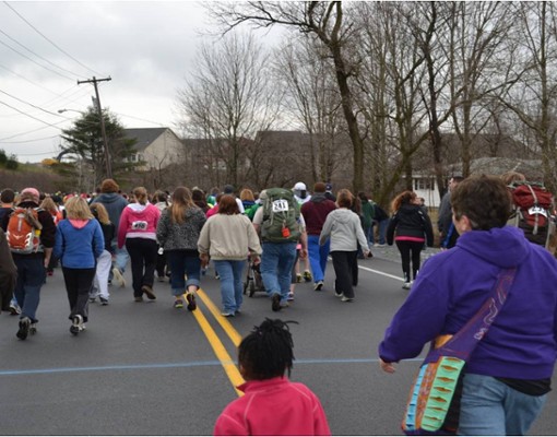 large crowd walking during a 5k
