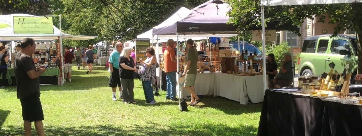 a vendor market outside