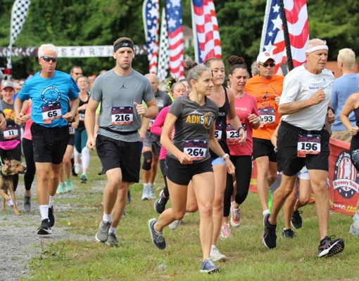 people running a race