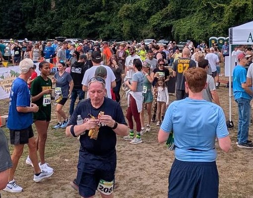 crowd after race