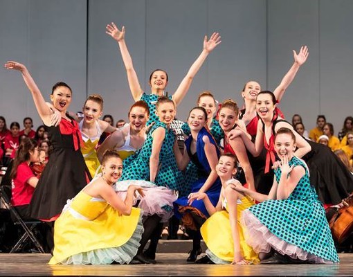 dancers pose