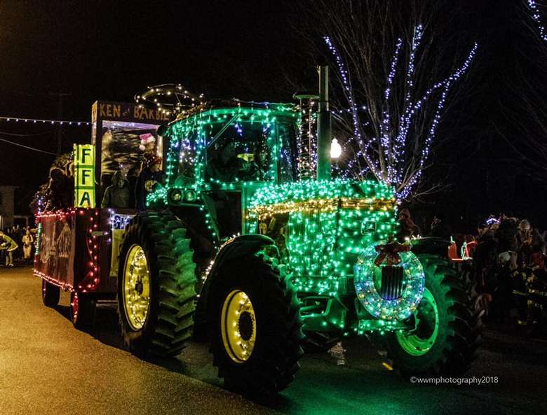 Granville's 5th Annual Lighted Tractor Parade Friday, Dec 9, 2022