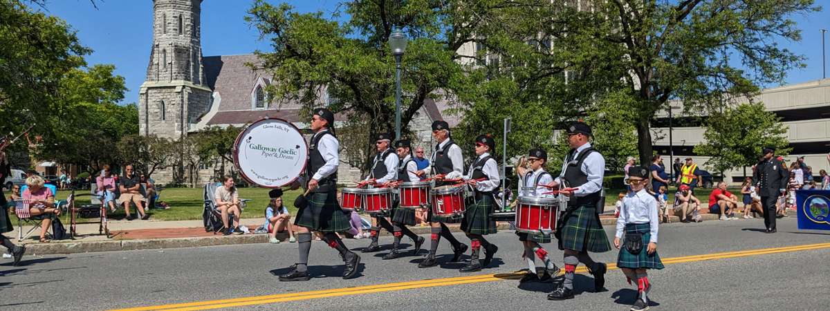 gaelic band in memorial day parade