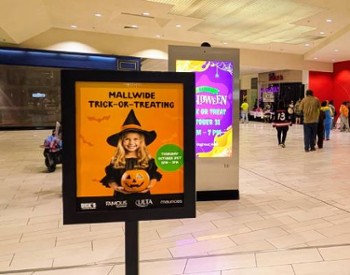 mall on halloween