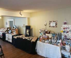 indoor craft market