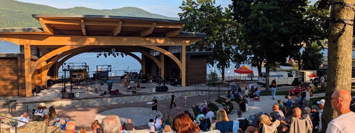 live music by the lake