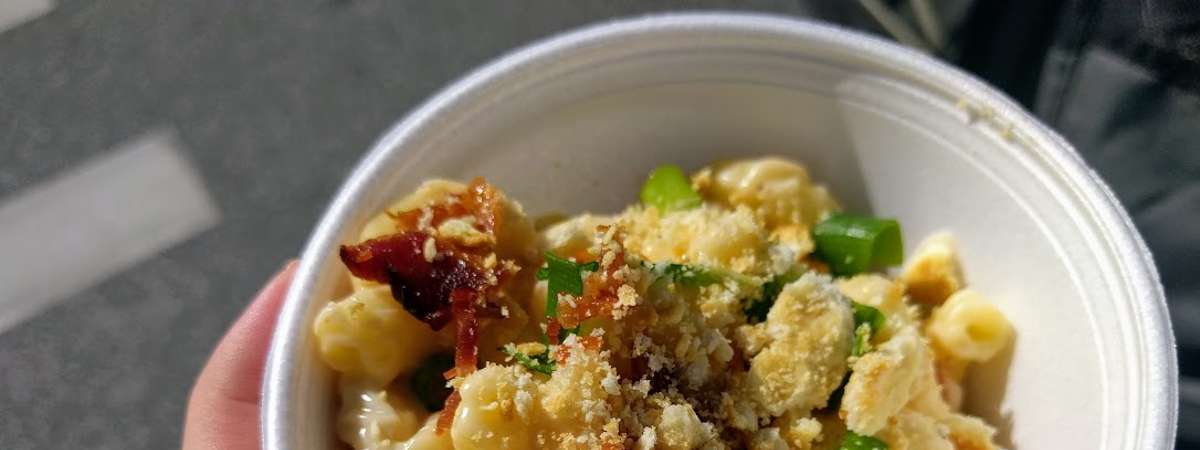 mac and cheese with bacon sample