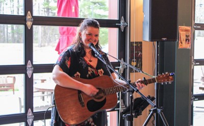 Live Music Series: Featuring Faith Anne